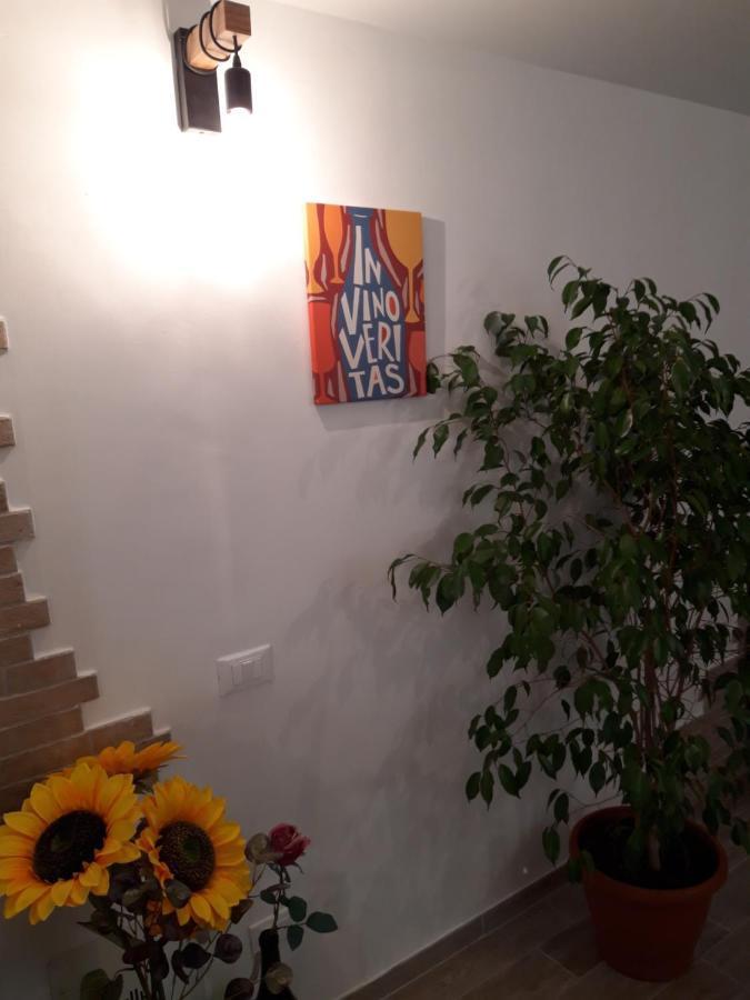 In Vino Veritas Sulmona Bagian luar foto