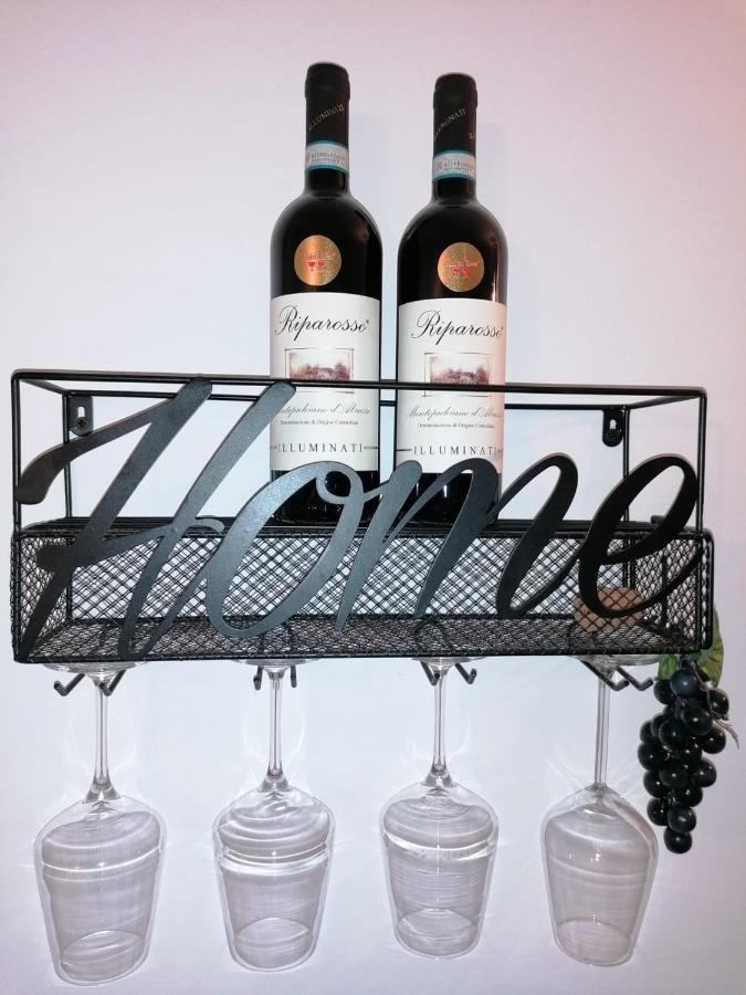 In Vino Veritas Sulmona Bagian luar foto